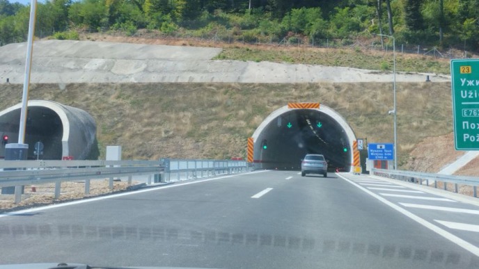 Jedan smer kroz Munjino brdo